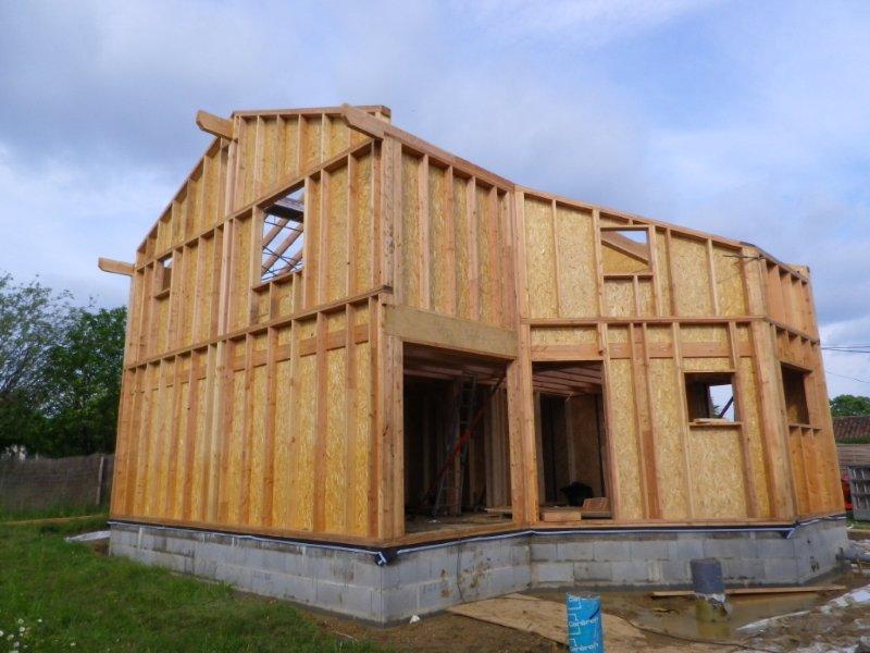 Structure à pan coupé (86)